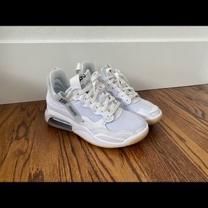 Jordan MA2 Sneaker in White/Black/Sesame (size 7)